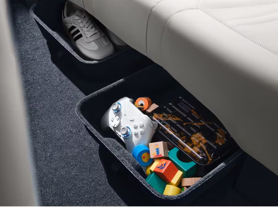 28L REAR STORAGE