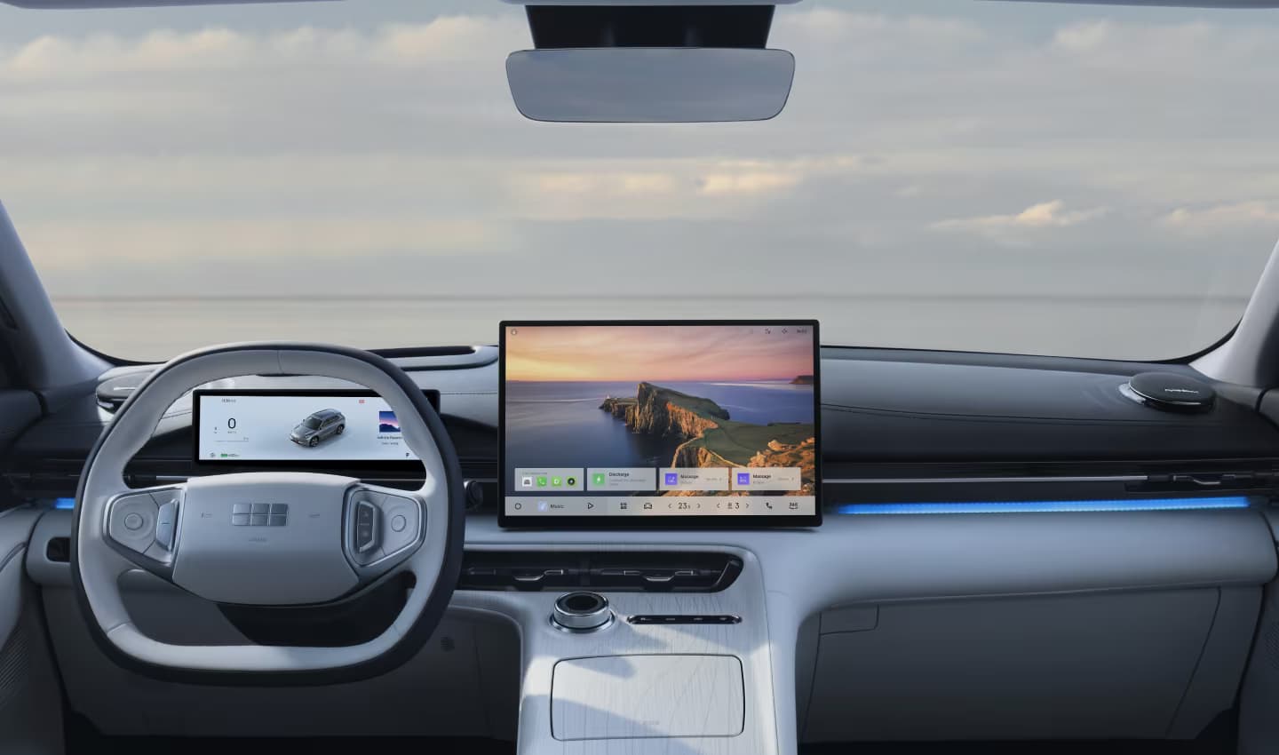 FLYME AUTO: ELEVATING IN-VEHICLE INFOTAINMENT