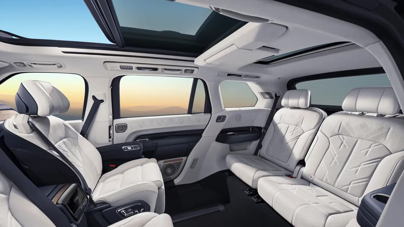 4.2m² of light-transmitting area throughout the vehicle